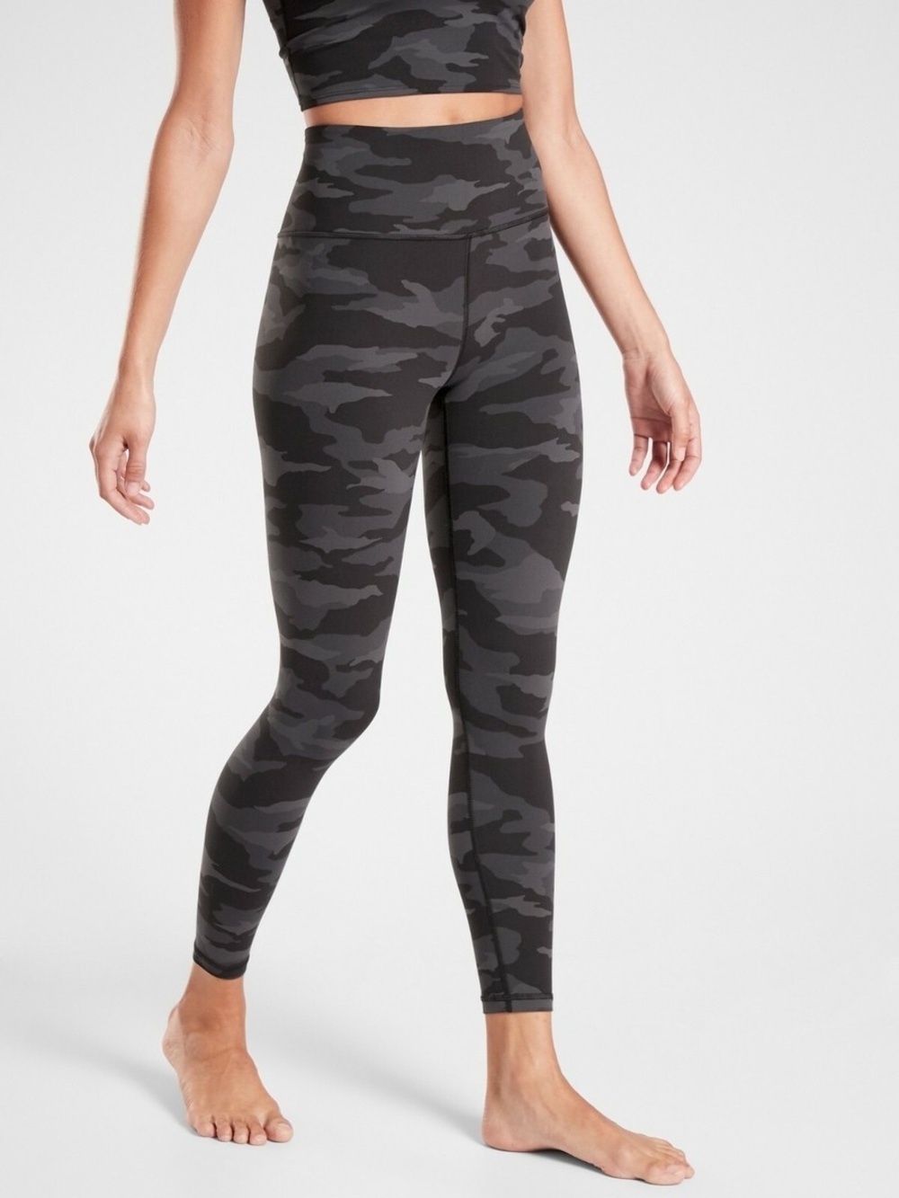 Athleta Elation Camo 7/8 Tight XS